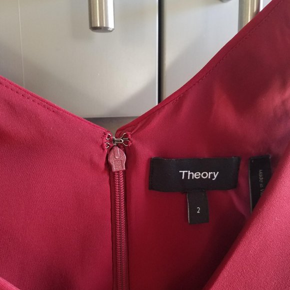Designer brand Theory dress size 2. - Picture 2 of 3